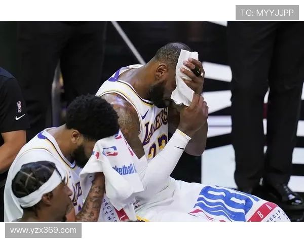 湖人队迎来伤病新挑战 詹姆斯与戴维斯恢复进度引关注 湖人队迎来伤病新挑战 詹姆斯与戴维斯恢复进度引关注