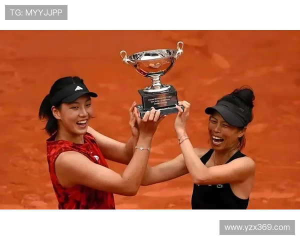 网球大满贯赛季精彩回顾 新星崛起与老将争锋激烈对决