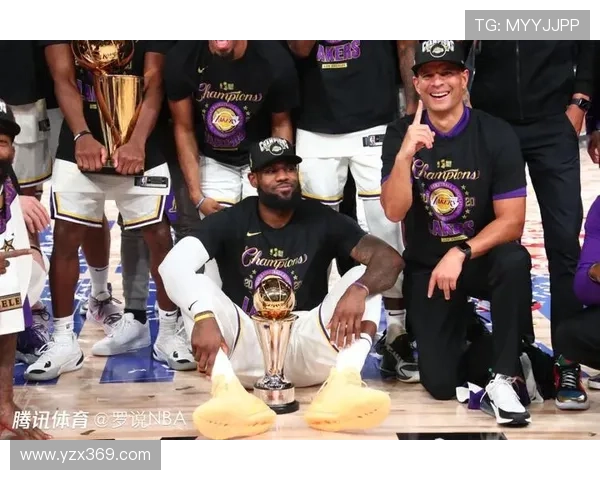 詹姆斯领衔湖人逆转取胜西部格局再起波澜引发联盟关注热议新动向